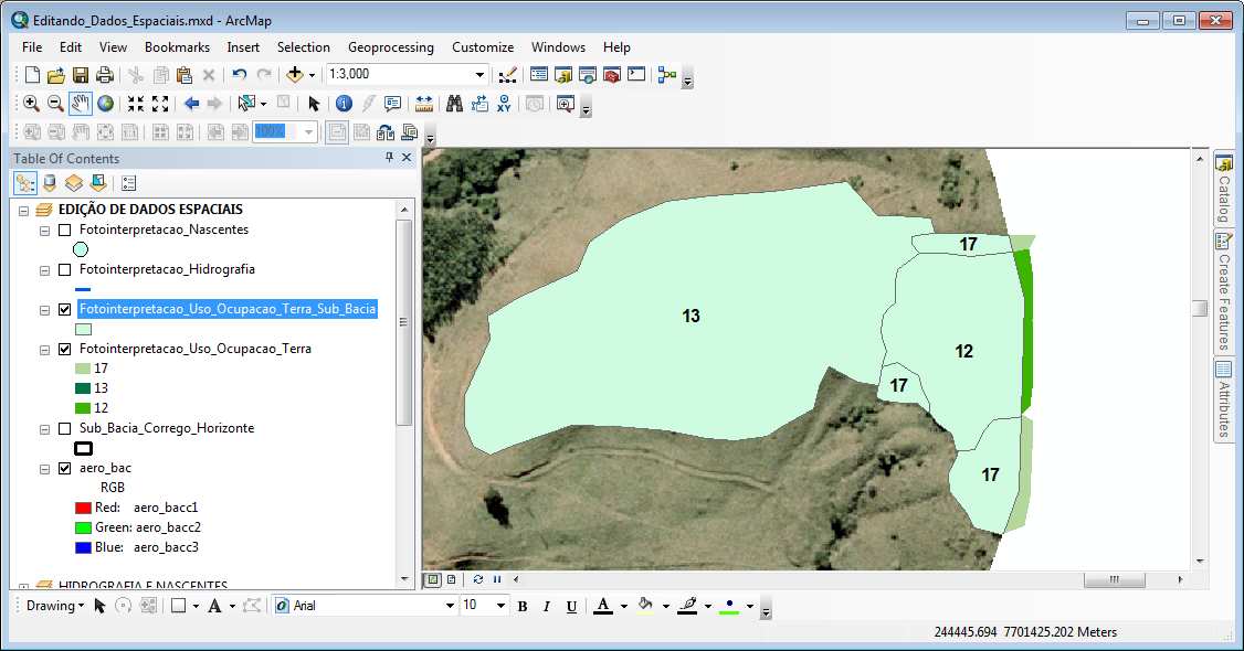 ArcGIS 10.2.2 passo a passo: fotointerpretação e edição de dados espaciais 1. No menu Geoprocessing, clique na função Clip; 1 2.