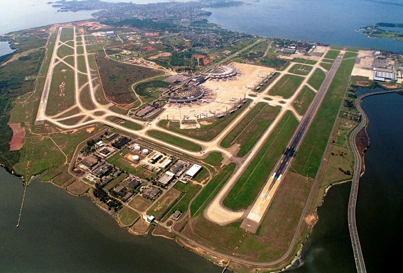 25 Cidade: Rio de Janeiro Aeroporto: Int. Antônio Carlos Jobim Dados Operacionais 2009 2014 Terminal de Passageiros (m²): 280.680 280.