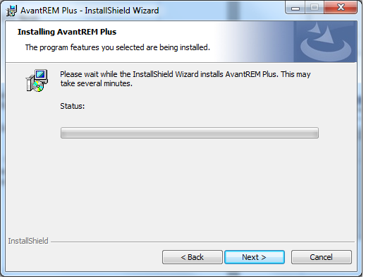 9. Aguarde até que o Assistente de Instalação InstallShield instale o programa Avant REM Plus. Clique em Next. 10.
