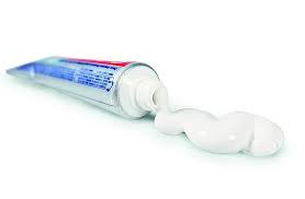 Boas práticas empresariais: METAGREEN Mais de 30 toneladas de tubos de creme dental, que levariam
