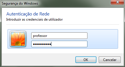 Se no passo 10 foi deixada desactivada a opção de usar as credenciais de login no Windows então surgirá um balão que irá pedir as credenciais: Se clicarmos nesse balão são solicitadas as credenciais.