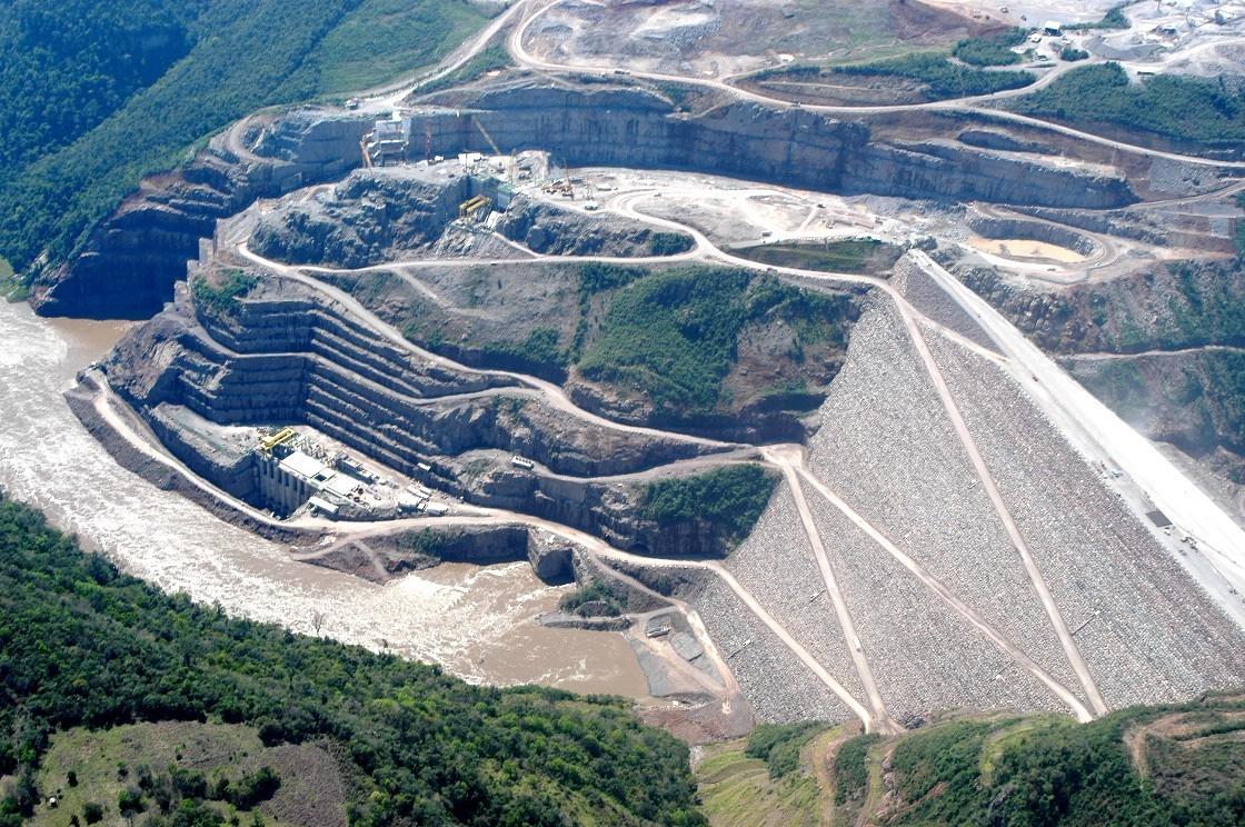 contemplem os principais empreendimentos energéticos do país e de um mapa, que mostre as principais hidrelétricas brasileiras.