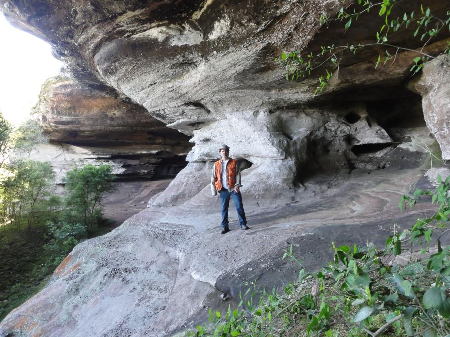 Geossítio 11 Toca das Carretas Serviço Geológico do Brasil CPRM GEOTURISMO É definido como : O interesse específico na geologia