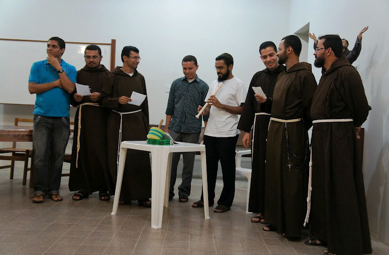 BOLETIM INFORMATIVO Penha 04 LXXXIV Capítulo Geral da Ordem dos Capuchinhos Teve iníco no dia 19 de agosto no Colégio Internacional São Lourenço de Brindes, em Roma, o Capítulo Geral da Ordem dos