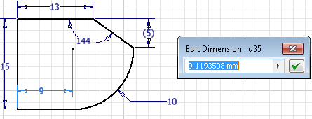 Offset Constrói paralelas dos objetos selecionados (Fig. 3.12), a uma determinada distância dos originais. O valor pode ser dado dinamicamente e posteriormente fixado por uma cota. Fig. 3.12 - Comando Offset.