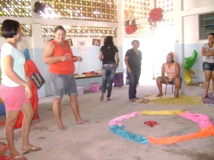 PROGRAMA DIREITO À EDUCAÇÃO FORMAÇÃO CONTINUADA DE EDUCADORES A SFB oferece oficinas de formação a educadores comunitários e da rede pública da Baixada