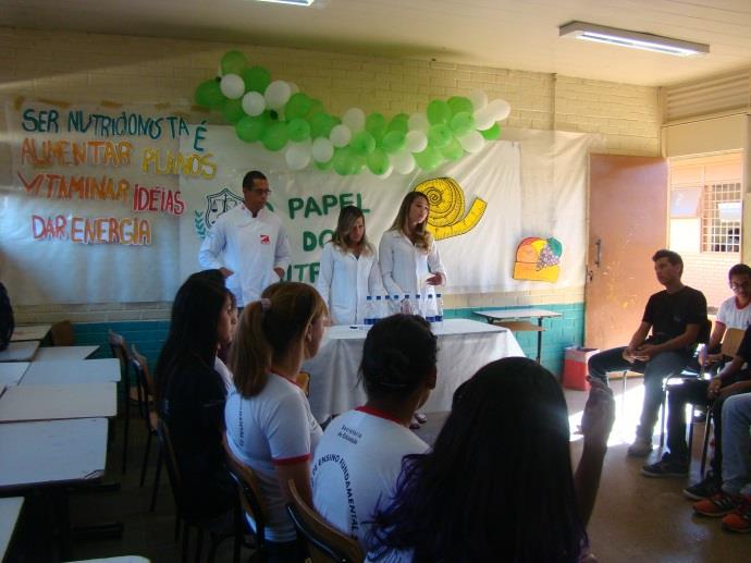 Na primeira fase, foram capacitados 32 alunos do curso de Nutrição para ministrarem as oficinas.