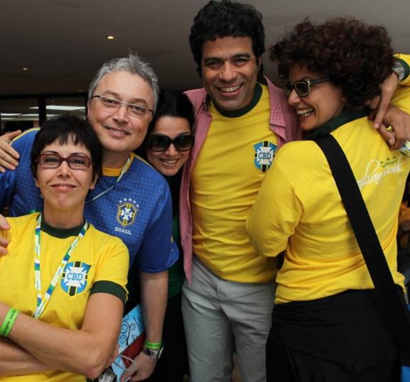 Cota MASTER Entrega de mídia Transmissão do Jogo do Brasil O patrocínio contempla a logotipia do