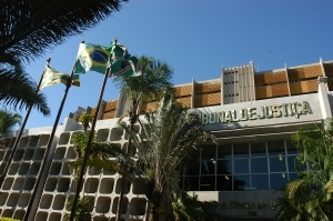 Diário Oficial 369 1087 - PROGRAMA DE IMPLANTAÇÃO DE EXCELÊNCIA NOS SERVIÇOS DO PODER JUDICIÁRIO 400 - TRIBUNAL DE JUSTIÇA DO ESTADO DE GOIÁS O Programa de Implantação de Excelência nos Serviços do