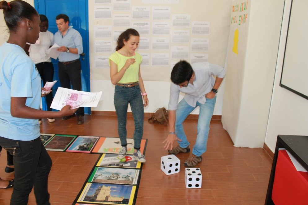 Culturais, que decorreram entre os dias 7 e 9 do mês de maio do corrente ano, vários espaços que representavam cada um dos Cursos lecionados neste estabelecimento de ensino profissional.