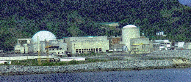A água quente liberada de usinas nucleares, reduz