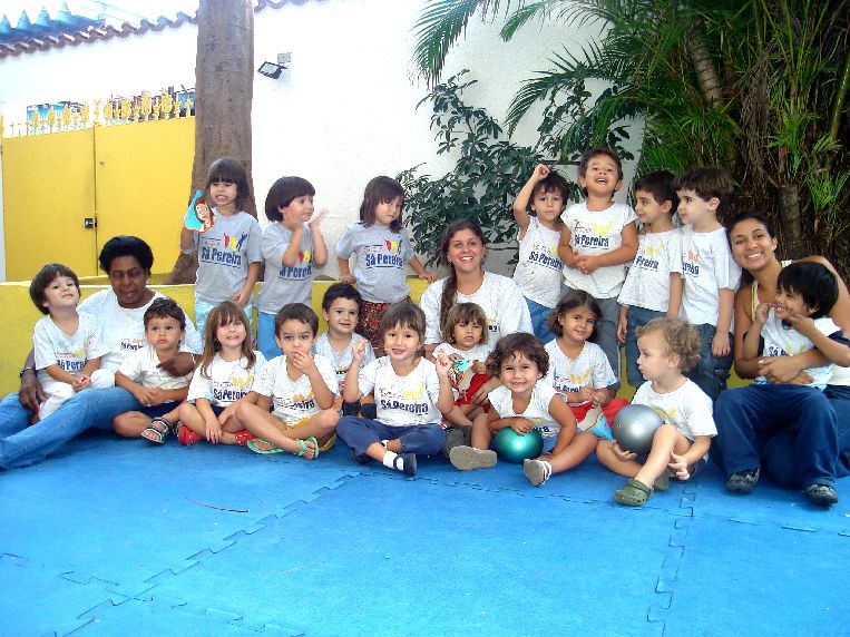 gomes filho sofia leite de oliveira castro sofia tostes da cunha e menezes theo buarque de hollanda professores e auxiliares de turma maria nazareth de souza salutto carina samão jean philippe t.