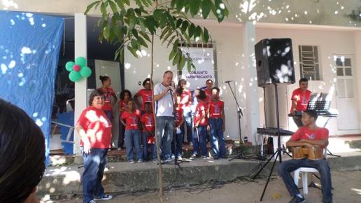 Aniversário de 1 ano de atividades do Núcleo Lectícia Fonseca no Engenho Novo Em março de 2014 comemoramos o aniversário com apresentação do Conjunto Harmonicanto e roda de samba.