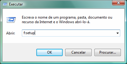 6. Confirme a sua introdução com um clique em OK. 7. Siga as instruções do programa. Desinstalação de software Para remover o software instalado do seu Notebook, siga os seguintes passos: 1.