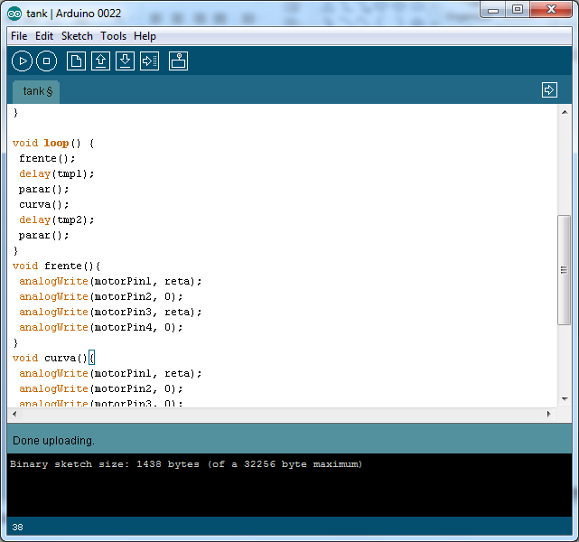 Software Arduino IDE Versão atual: 0022 Desenvolvido em Java