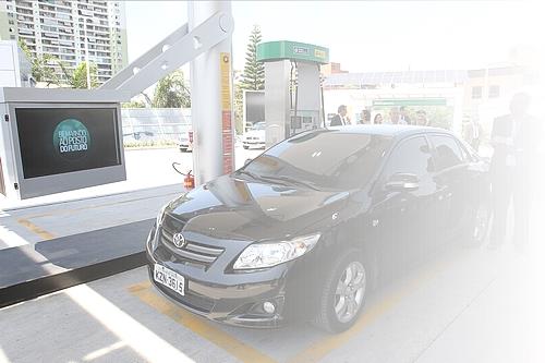 Posto de Gasolina do Futuro BR Distribuidora No Rio de Janeiro, com tags padrão Siniav Identificação de veículos