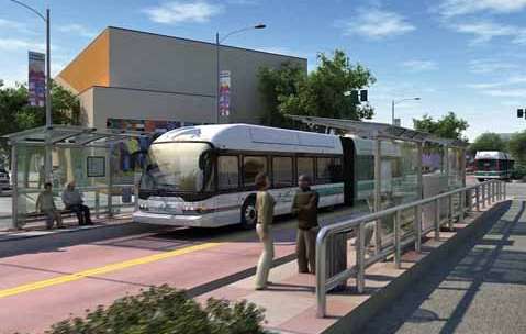 Bus Rapid Transit O BRT é um sistema de transporte com alta capacidade e baixo custo que utiliza parte segregada da infraestrutura viária existente e opera por controle centralizado,