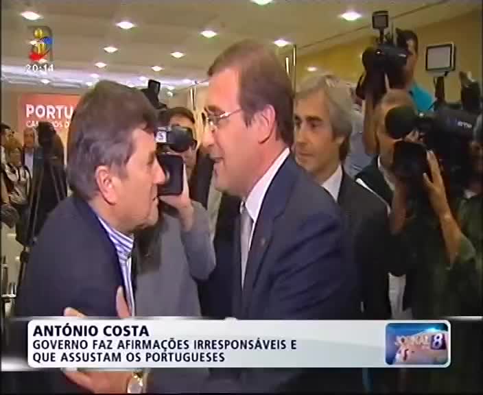 A10 TVI - Jornal das 8 Duração: 00:02:37 OCS: TVI - Jornal das 8 ID: 61849356 13-11-2015 08:12 Socialistas rejeitam revisão constitucional extraordinária http://www.pt.cision.com/s/?