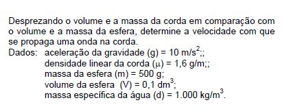 49) Um pequeno objeto de massa m desliza sem atrito sobre um bloco de massa M com o formato de uma casa (veja figura).