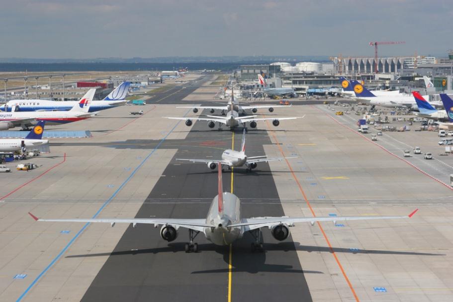Todos os Aeroportos - e não apenas os grandes Hubs - são vitais para o sucesso do SESAR Os Aeroportos são hoje em dia vistos como um constrangimento ao crescimento da aviação (Capacidade) As