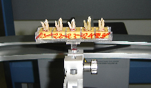 62 Em seguida, foram submetidos à tomografia de feixe cônico cone beam, sem exploração prévia dos canais, que foi suprimida para evitar alteração anatômica da região apical (HÜBSCCHER; BARBAKOW;