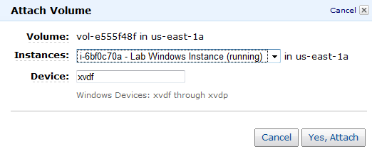 Selecione a instancia EC2 no menu, atribua um caminho para o drive (xvdf para esse tutorial), e clique em Yes, Attach.