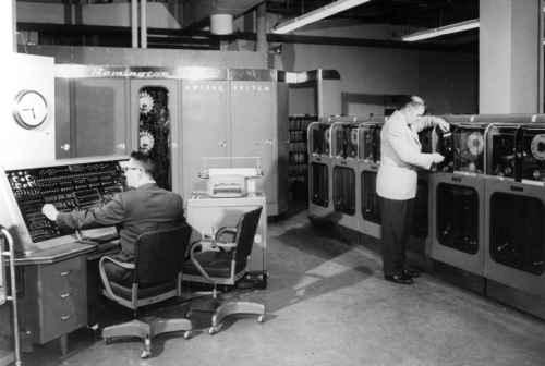 Início da era da computação comercial - 1951.