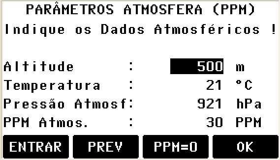 As distâncias medidas devem ser corrigidas dos efeitos da temperatura e pressão.