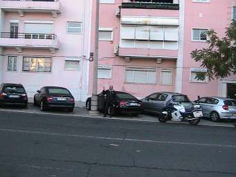 PARTIDA AV. RIO JANEIRO ALINHADO COM PORTÃO DO ESTÁDIO À ESQUERDA E POSTE DA LUZ À DIREITA PREGO NO SOLO Km 5 AV.