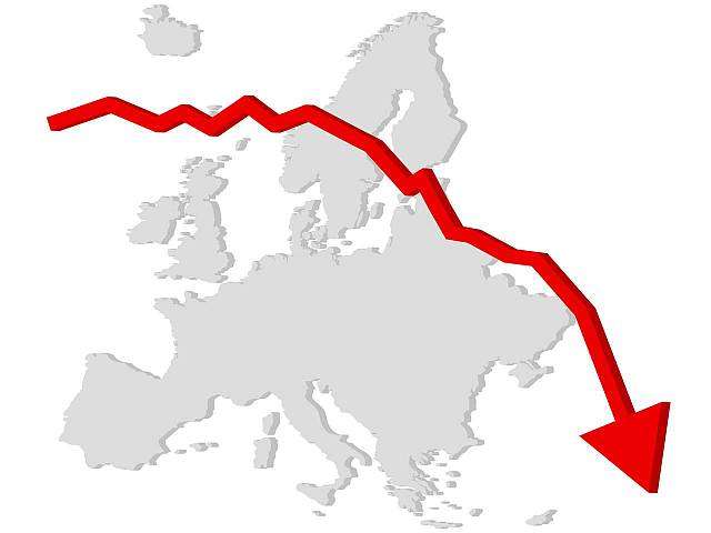 dos países pobres e semicoloniais, dito emergentes como China, Brasil, Rússia, índia e África do Sul.