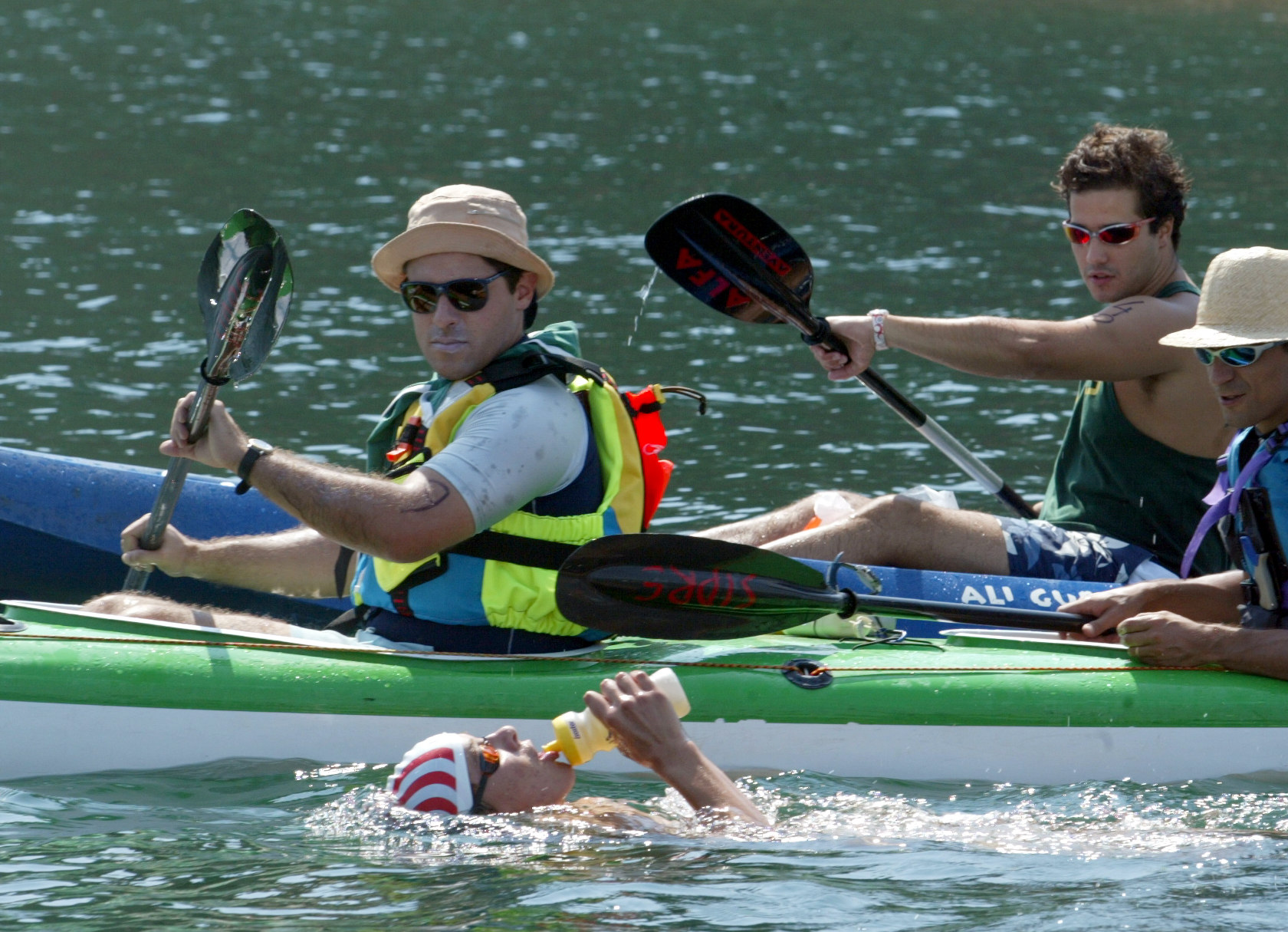 3 Vezes consecutivas vencedor do Circuito Nacional de Aguas Abertas - 2002, 2003 e 2004.