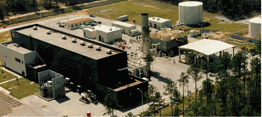 McIntosh, no sudoeste do Alabama, Estados Unidos da América, e está em operação desde 1991.