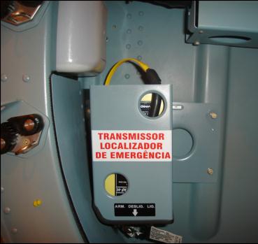 MÓDULO DE INTERFACE ELT/NAV AS350 B2/B3 A instalação do módulo de interface ELT/NAV fornece a localização e identificação da aeronave por meio de coordenadas geográficas e do código de identificação.