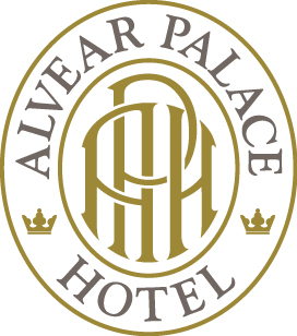 REVEILLON 2012 / 2013 ALVEAR PALACE HOTEL No próximo 31 de dezembro daremos a boas-vindas ao novo ano com uma inesquecível noite de gala, onde o Alvear Palace Hotel será o cenário para a festa mais