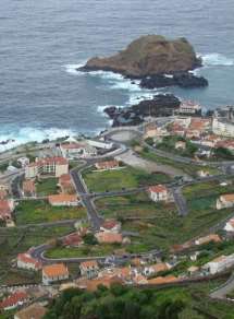 RESTAURANTES NA ILHA DA MADEIRA RESTAURANTE A GAIVOTA (VILA PORTO MONIZ) Restaurante estilo familiar de comida regional Madeirense