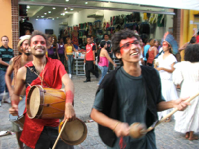 No dia 14 de agosto - vários segmentos de articulação artísticocultural e ambiental vão às ruas de São Luis para reencantar o mundo, buscando alertar a todos e todas para reflexões sobre a nossa