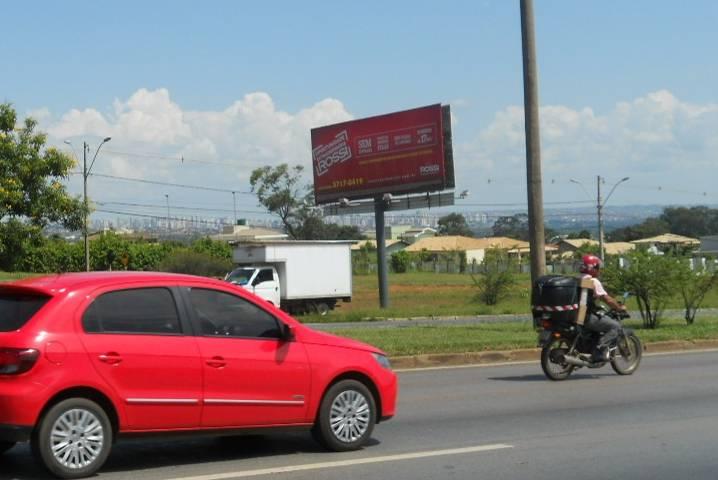 PAINEL LED QI 05 - Em frente ao estacionamento do Gilberto Salomão (456 inserções/dia) 45.