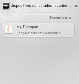 ao sistema de arquivos numa localização específica na área de diretórios. Como um usuário normal você não pode acessar dados em uma partição ou dispositivo ao menos que ele esteja montado.