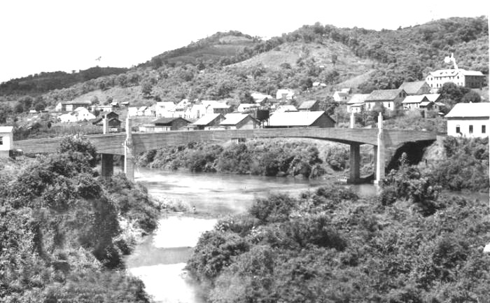 Emilio Baumgart 1930 Ponte sobre o Rio do Peixe Santa Catarina / Rio Grande do Sul.