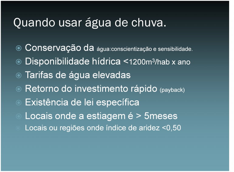 Figura 1.11- Posto de gasolina que usa água do telhado em reservatório de 10m3 para lavagem de veículos Quando usar água de chuva. Conservação da água:conscientização e sensibilidade.