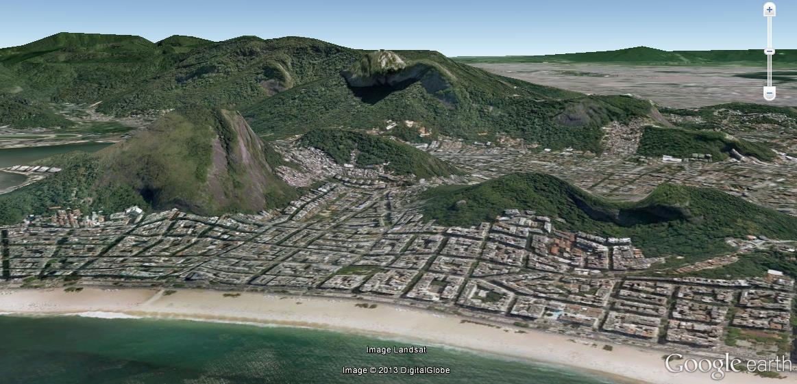 Figura 1 Cratera de Colônia Parelheiros São Paulo A geração dos perfis de elevação é possível porque o Google Earth possui dados terrestres digitais recolhidos pela Missão Topográfica Radar Shuttle