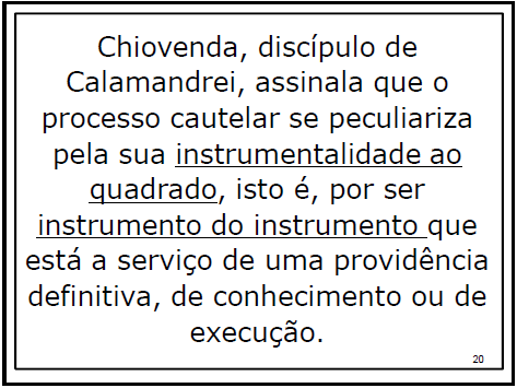 22 concisão, sobretudo nos 19 primeiros slides. A maioria dos tópicos apresenta pouca informação e faz uso de palavras-chave dos assuntos que o professor pretende trabalhar na ministração da aula.