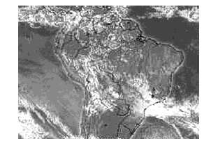 Tendo em vista as características naturais do território brasileiro, explique as diferenças de temperatura verificadas entre Manaus e Porto Alegre e as diferenças de pluviosidade entre Brasília e Rio