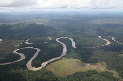 LAGOS DE BARRAGEM NATURAIS Originam-se da