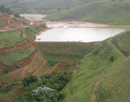 Sistema CONFEA/CREA Fiscalização das Profissões de Base Tecnológica e Ética Profissional Seminário de Gestão de Segurança de Barragens em Mineração Eng.