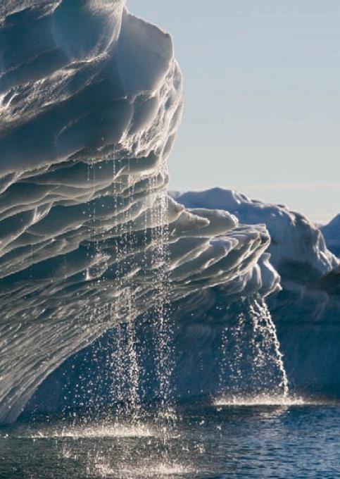 Impactos Globais - Derretimento das camadas de gelo nos pólos, picos nevados e glaciares -Nível do mar aumentou 10 a 20 cm no século 20 -Aumento adicional de 18 a 59 cm até 2100 -