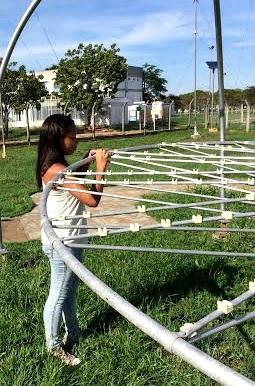 A universitária diz ainda que o protótipo do disco solar construído pode ser utilizado para descontaminar águas de comunidades da região que não possuem abastecimento de água potável, como é o caso