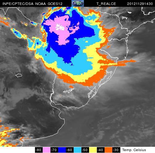 O nordeste do estado também apresentou nebulosidade devido a um sistema que se localiza no centro-oeste do Brasil (Figura 2). Figura 1.