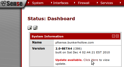 Quando uma nova versão do PfSense fica disponível, uma notificação chamada Update available vai aparecer na tela Status Dashboard na pagina inicial do PfSense.
