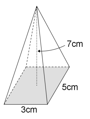 V = Ab. h 3 EXEMPLO 3: Calcular o volume do prisma abaixo, cuja base é um triângulo equilátero. Como a base é um triângulo equilátero, podemos calcular sua área utilizando a fórmula. Assim,.